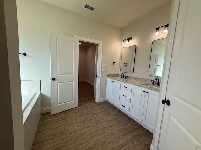 Building Photo - 7032 Glen Abbey St