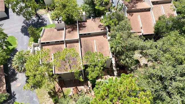 Building Photo - 209 Fairway Dr.