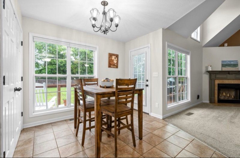 Building Photo - 1036 Freedom Dr