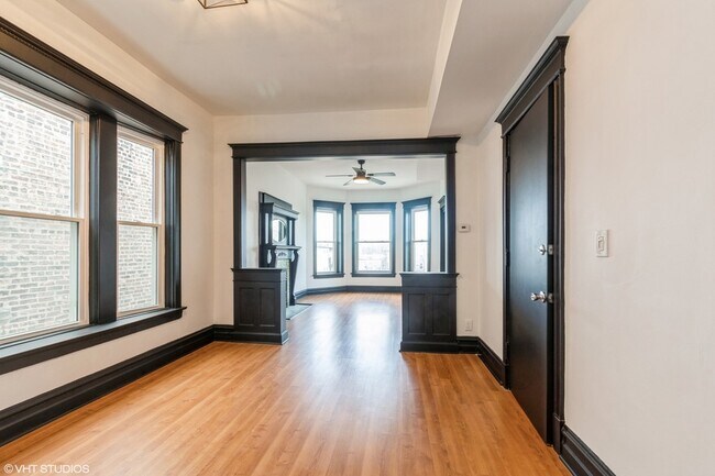 Building Photo - 6352 S Ingleside Ave