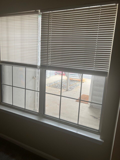 Building Photo - 14015 Vista Dr