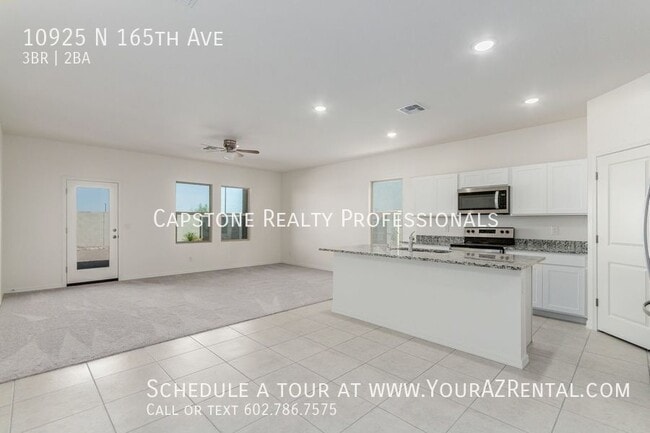 Building Photo - 10925 N 165th Ave