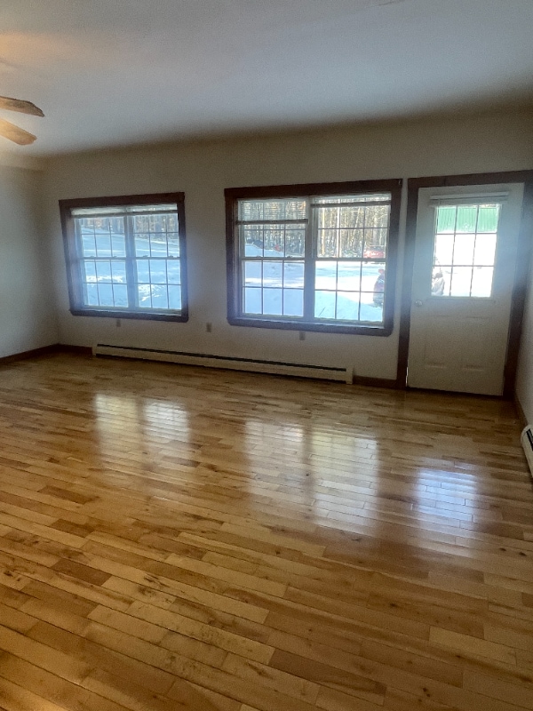 Building Photo - 686 Sebago Rd