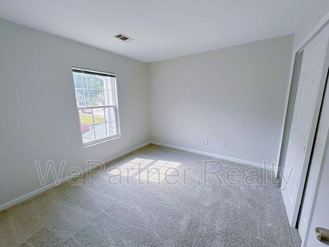Building Photo - 3459 Dianthus Ln NW