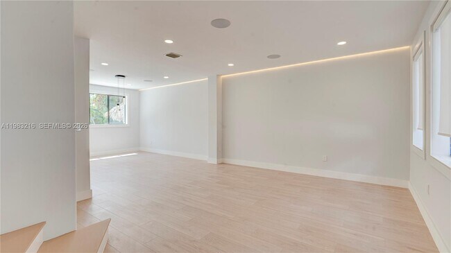 Building Photo - 7956 SW 195th St