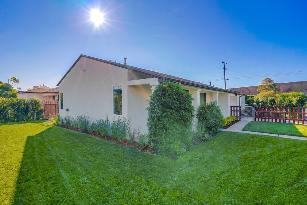 Building Photo - 4725 Sawtelle Blvd