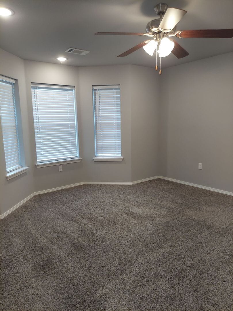 Building Photo - 1200 Sandstone Dr