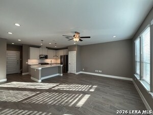 Building Photo - 1511 E Sandalwood Ln