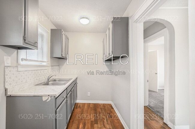Building Photo - 343 N 42nd St