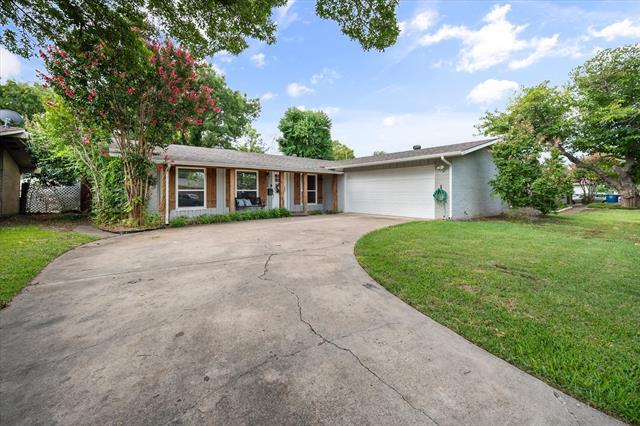 Building Photo - 3234 High Lark Dr