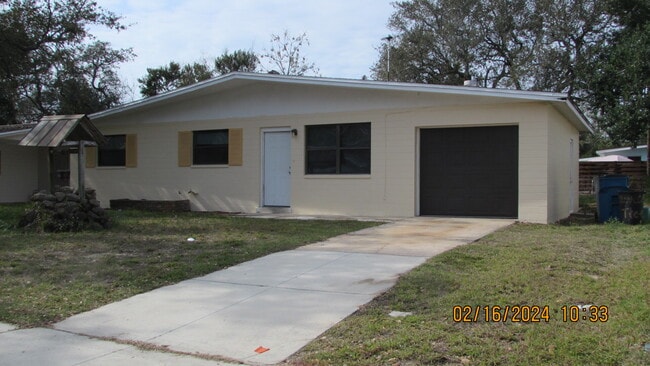 Building Photo - 1728 Derbyshire Rd
