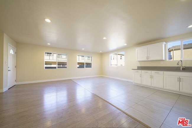 Building Photo - 6514 Brynhurst Ave