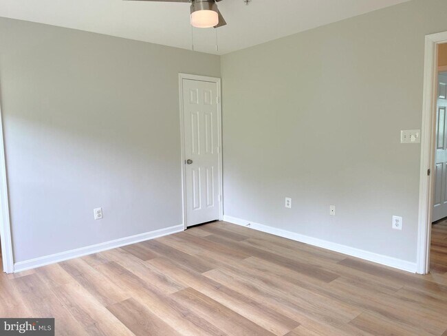 Building Photo - 13713 Palmetto Cir