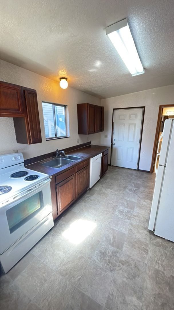 Building Photo - PRELEASING NOW! Available early September  2025 - 4 Bed/1.5 Bath