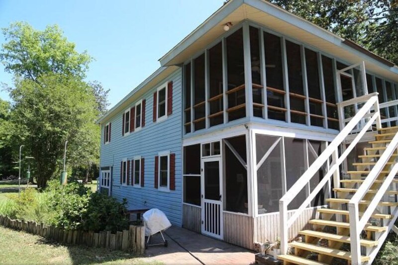 Building Photo - 1490 Creekwood Rd