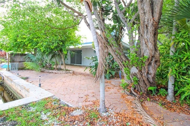 Building Photo - 1331 Chesapeake Ave