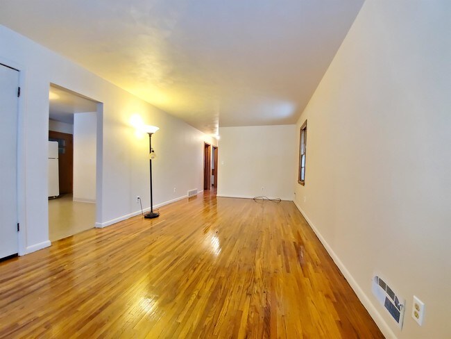 Building Photo - 1857 17th St NW