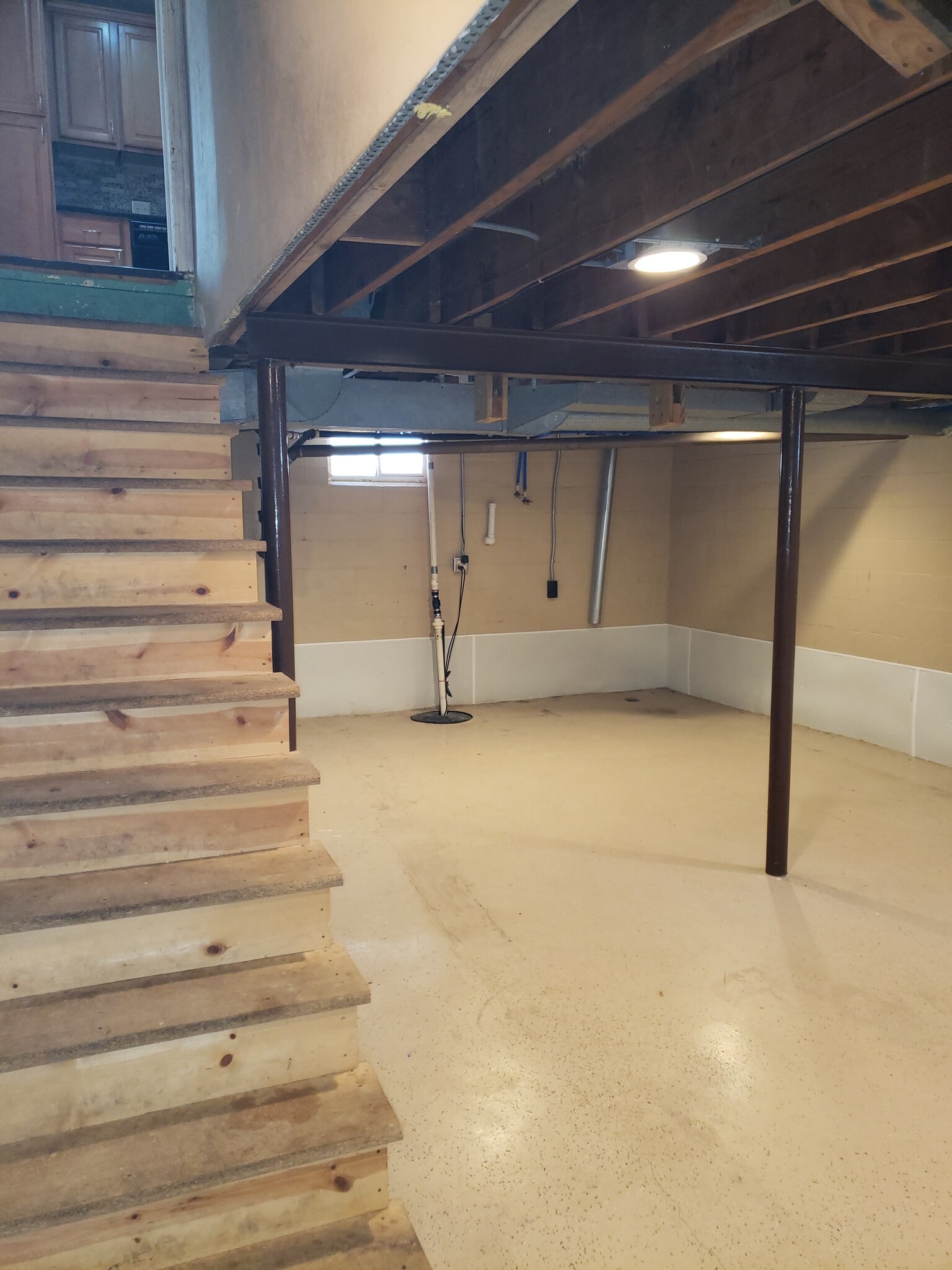Building Photo - 3352 Van Fleet Pkwy