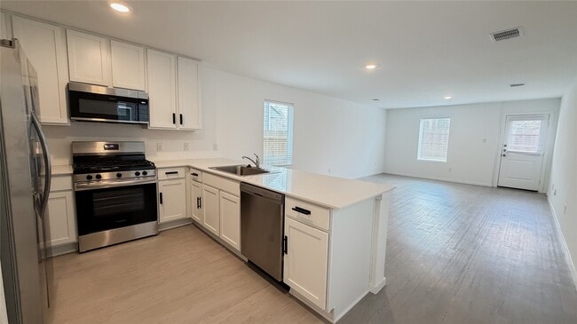 Building Photo - 21305 Carosella Dr