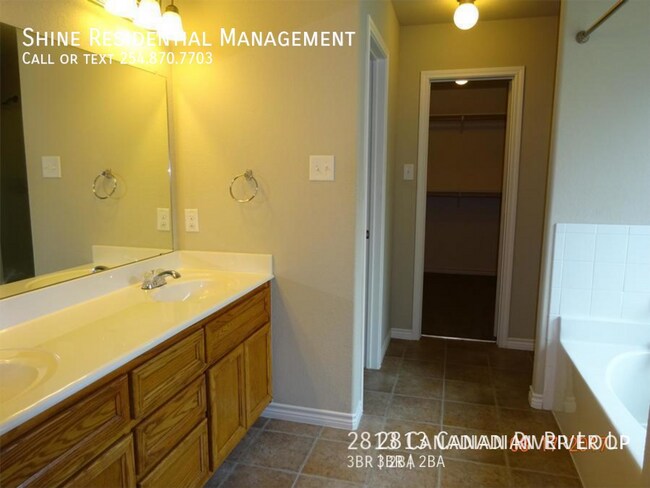 Building Photo - 2813 W Canadian River Loop
