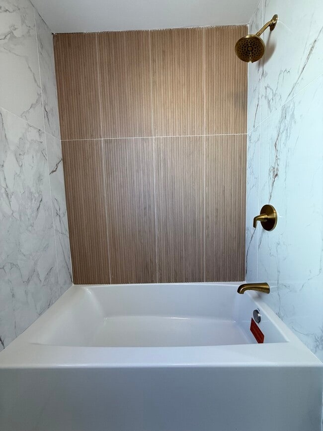 Building Photo - 520 Purce St