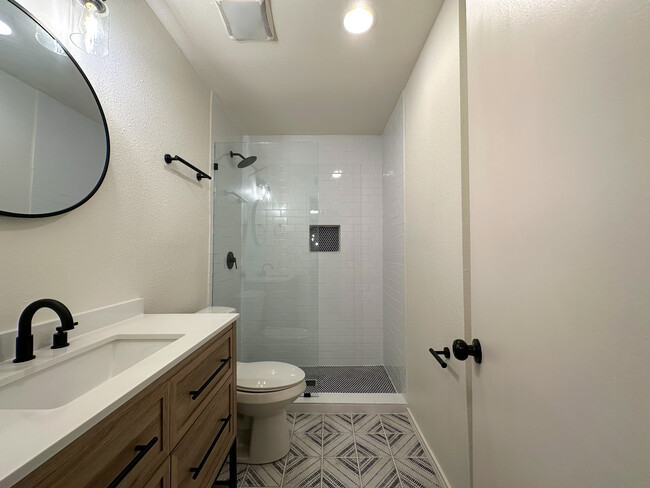 Guest bathroom - 2300 Nacogdoches Rd