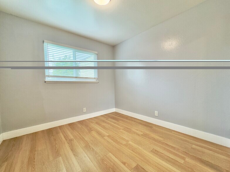 Building Photo - 2139 103rd Ave