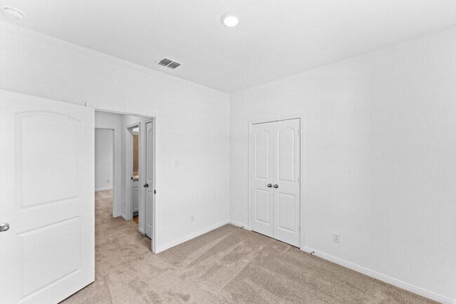 Building Photo - 1139 Amy Dr