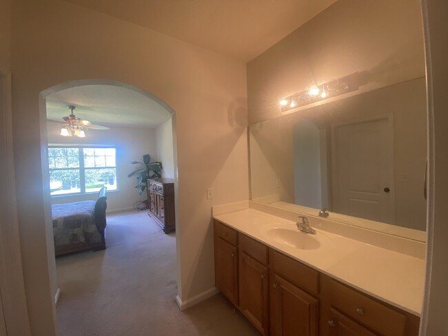 Building Photo - FOR RENT:  3 Bedroom 2 Bathroom Condo w/at...