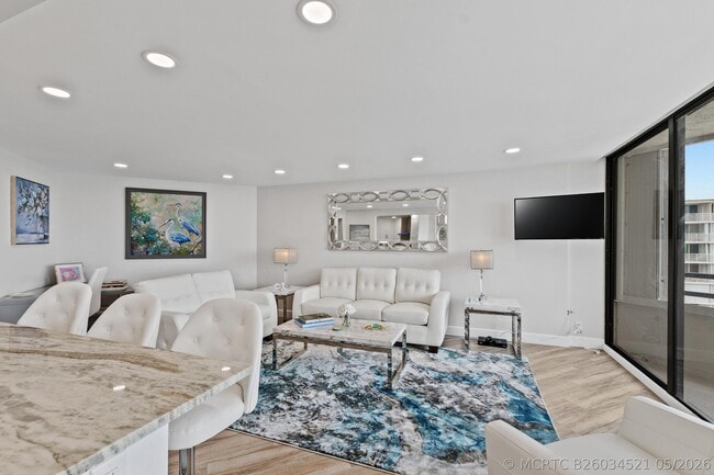 Building Photo - 3560 S Ocean Blvd