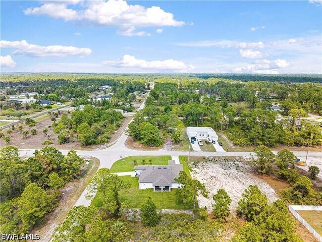 Building Photo - 1010 Jaguar Blvd