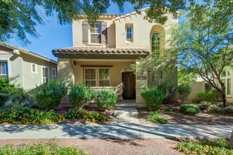 Building Photo - 21158 W Sycamore Dr