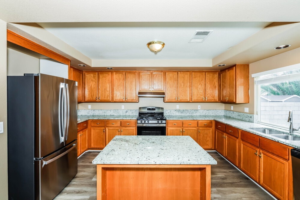 Building Photo - 5136 Marsh Butte St