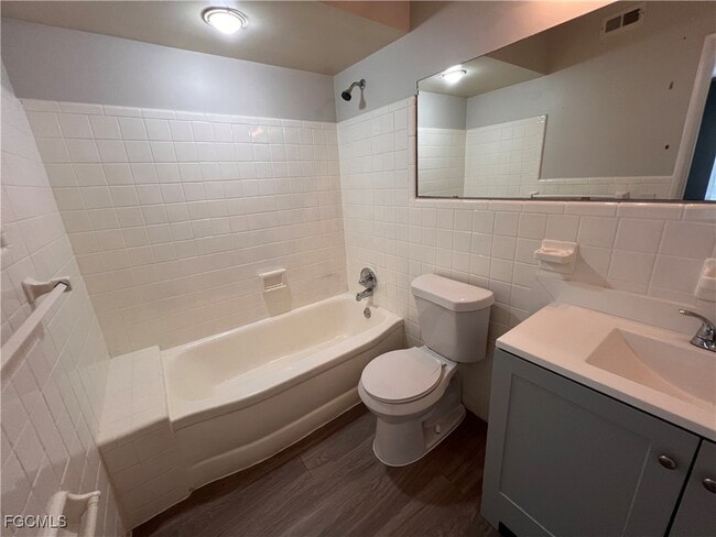 Building Photo - 535 Monterey Blvd NE