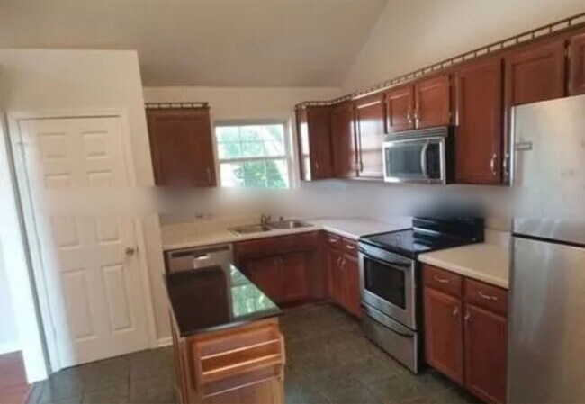 Building Photo - 3401 Milbridge Dr