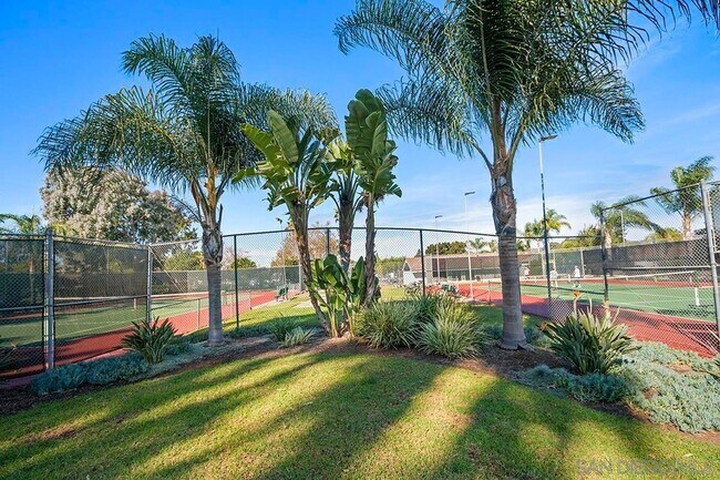 Building Photo - 339 Willowspring Dr N