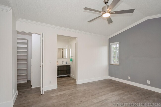 Building Photo - 4367 Dogwood Cir