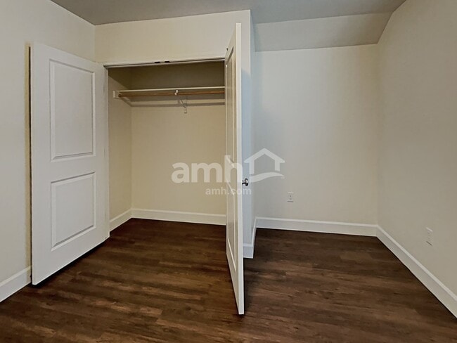 Building Photo - 3648 S Natural Way