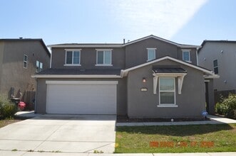 Building Photo - 624 Suzanne Dr