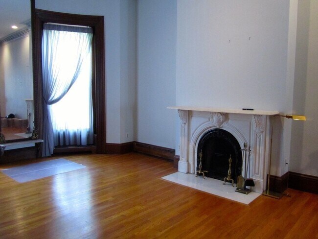 Building Photo - 546 Massachusetts Ave
