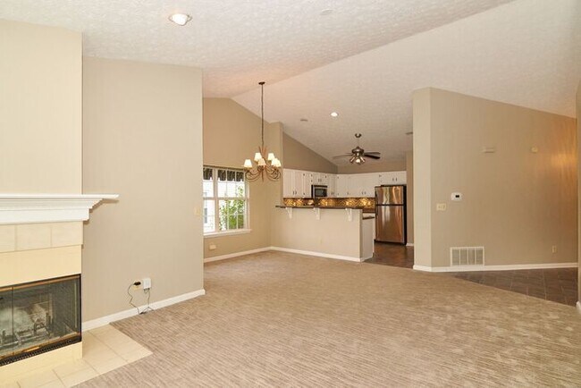 Building Photo - Lovely 3 Bedroom Home with Pond View