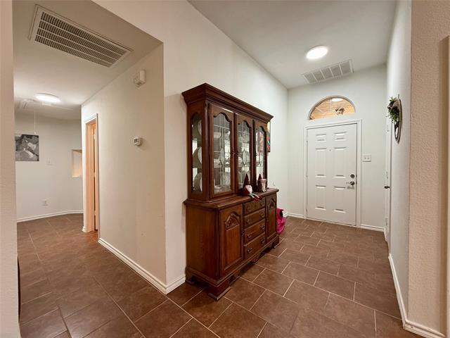 Building Photo - 2922 Custer Dr