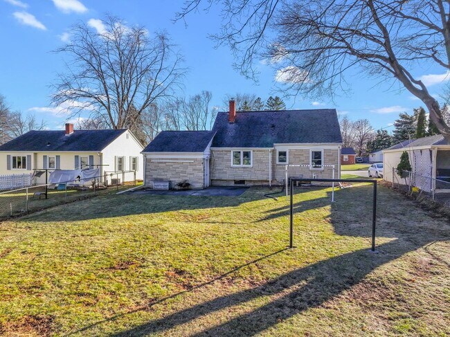 Building Photo - 1446 9th St