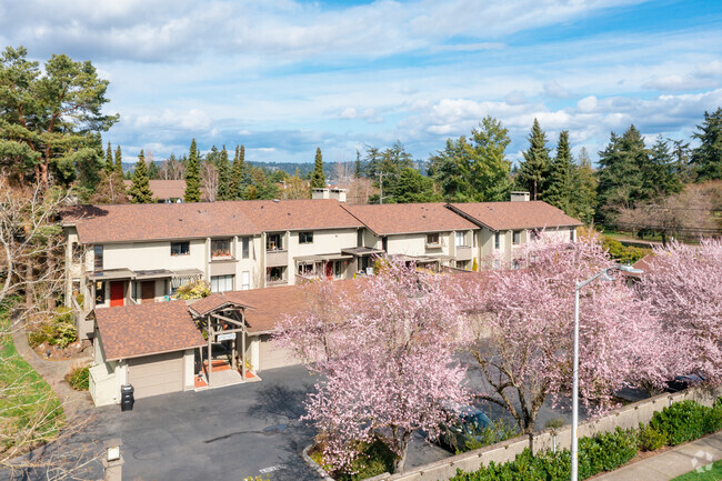 Building Photo - Parkpoint Condominium