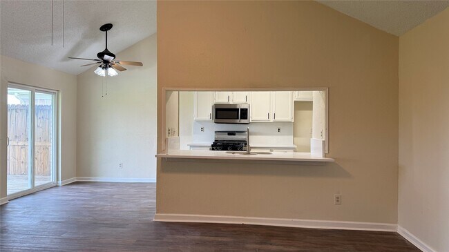 Building Photo - 3307 E Heatherock Cir