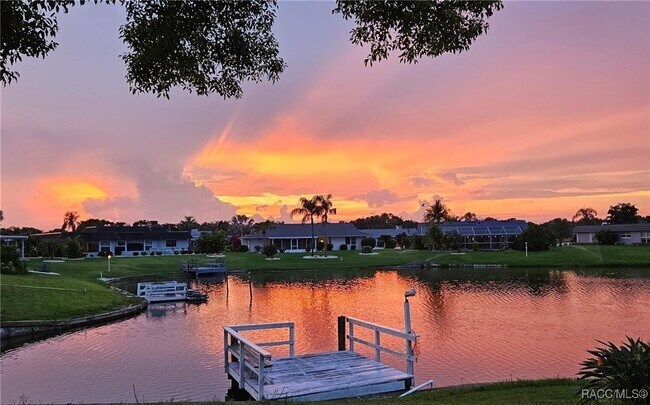 Building Photo - 1717 Danbury Dr