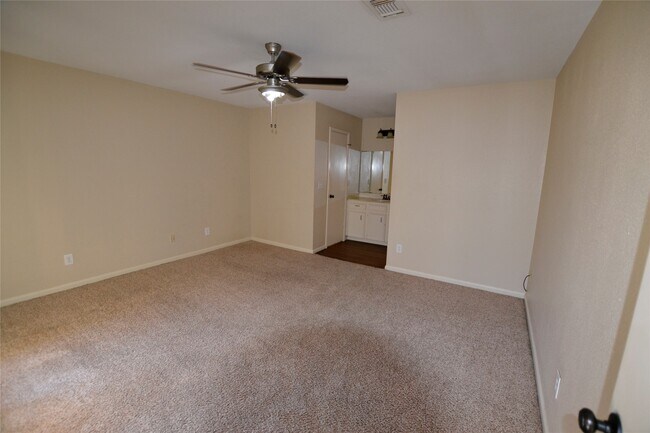 Building Photo - 18735 Shannon Glen Ln