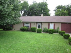 Building Photo - 3 Bedroom 2 Bathroom Home