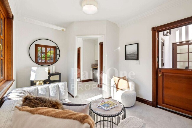 Building Photo - Short term, furnished possible for this magnificent home.