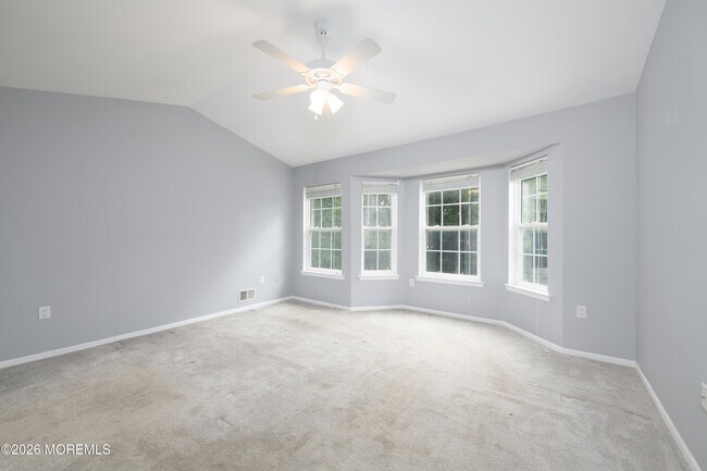 Building Photo - 75 Mckinley Dr
